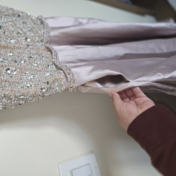 Amelia Couture Elegant Rose Gold Dress Size 16 - Picture 4 of 12